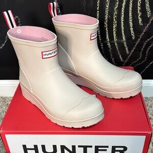 Hunter Women's Play Short Rain Boots size 8